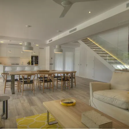 Modern Olivera With Private Pool * קאלייה דה פאלאפרוג'ל